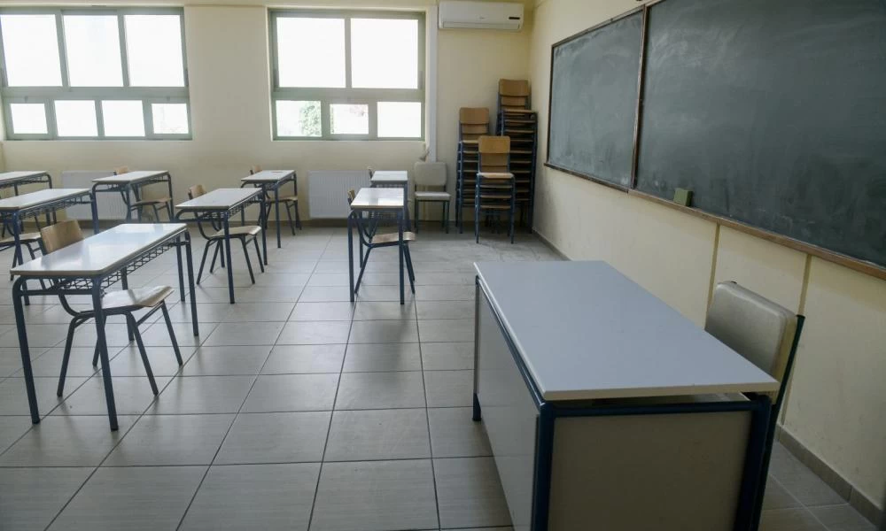 406 αναπληρωτές εκπαιδευτικοί και 192 μόνιμοι διορισμοί
